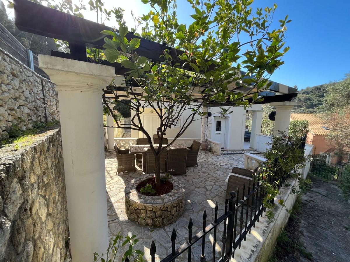 פאלאוקסטריצה Villa Ampelaki 2 מראה חיצוני תמונה